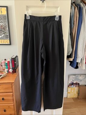Uniqlo Black Wide-Leg High-Rise Trousers